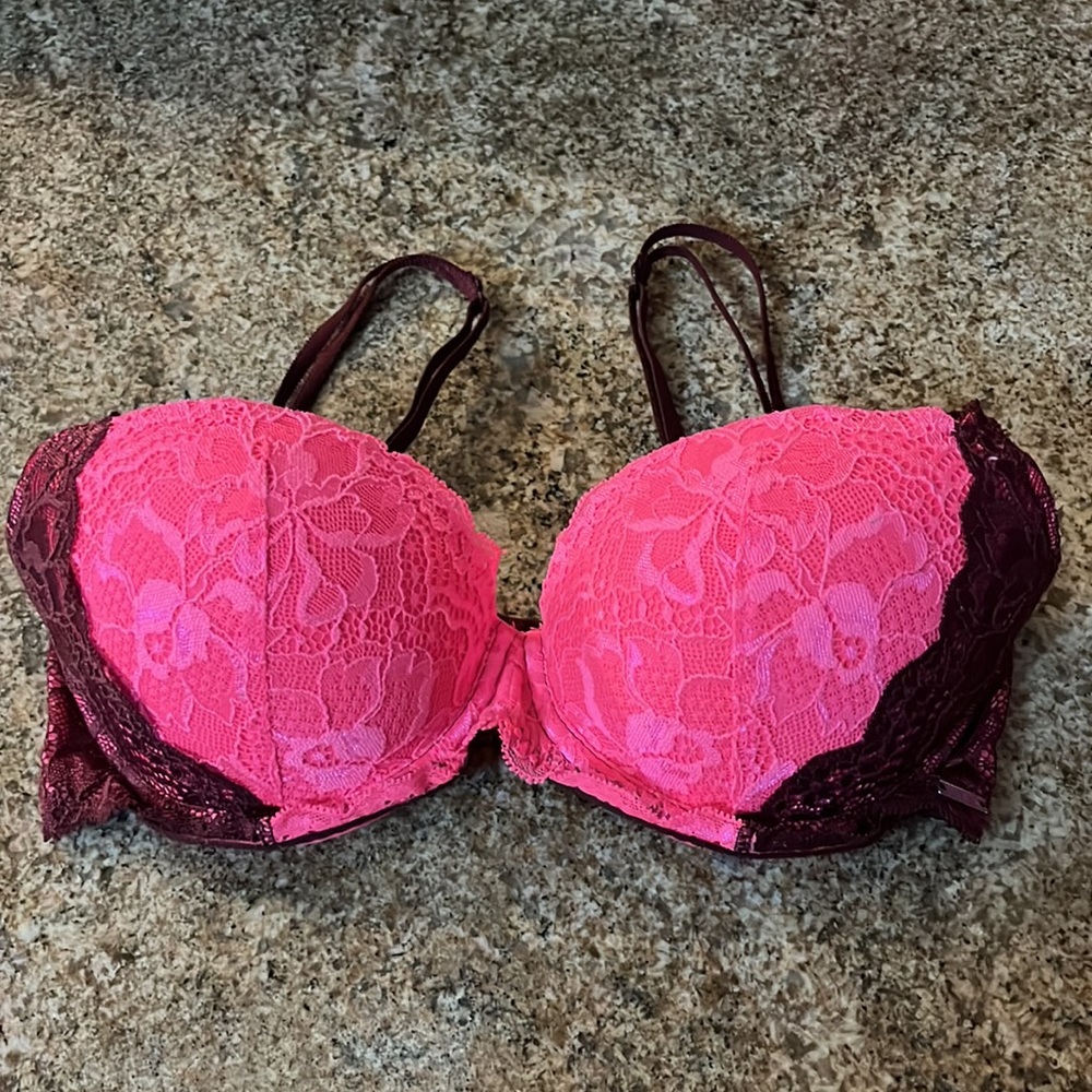 Victoria secret Pink lace push-up bras 2pc. Lot 32D - Picture 2 of 9